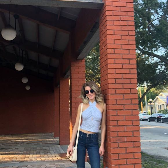 Meet your Posher, Carly - Picture 1 of 1